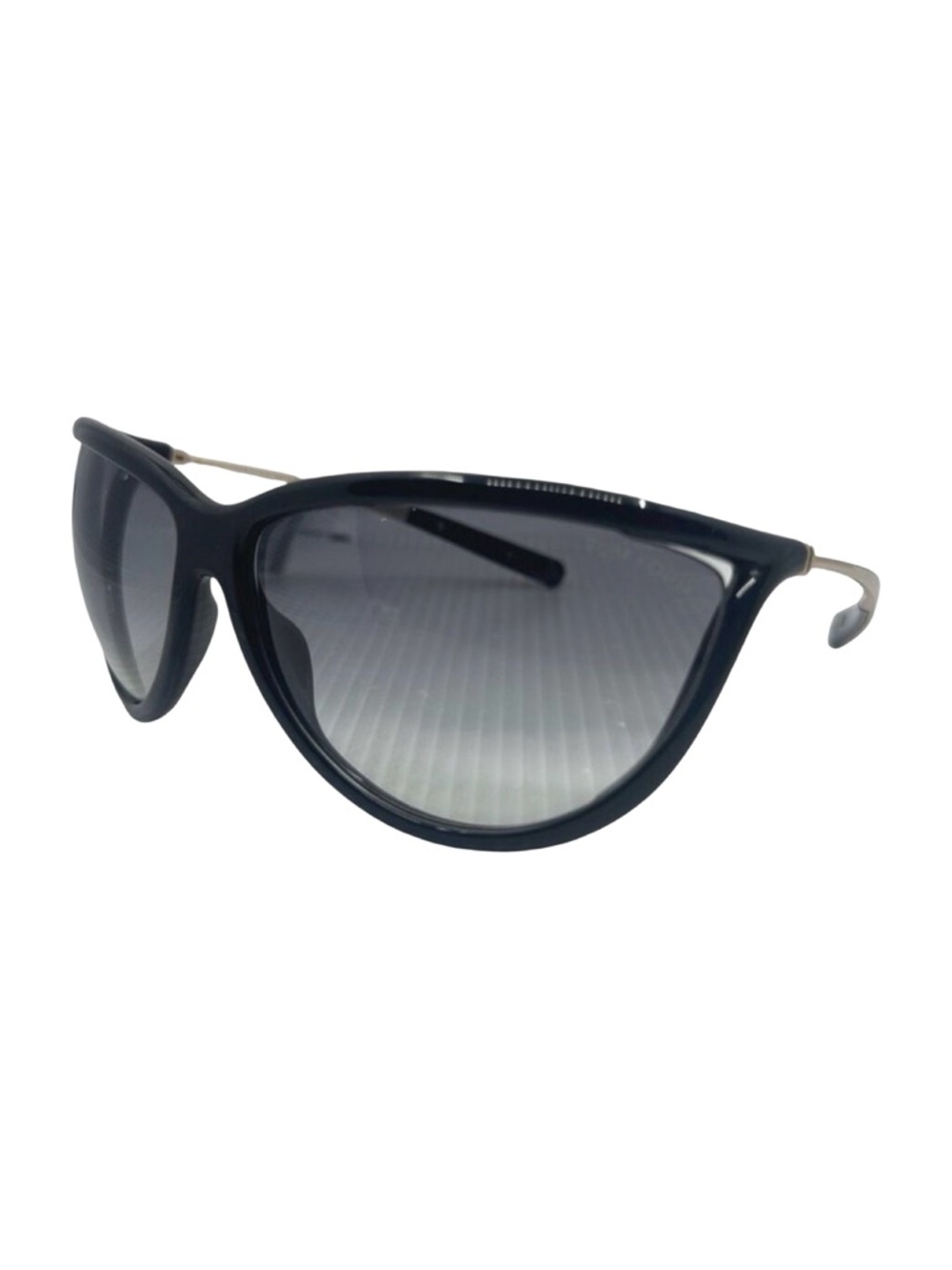 Tom Ford FT0770 01B Tammy Sunglasses 70-14-115 Shiny Black / Gradient Smoke
